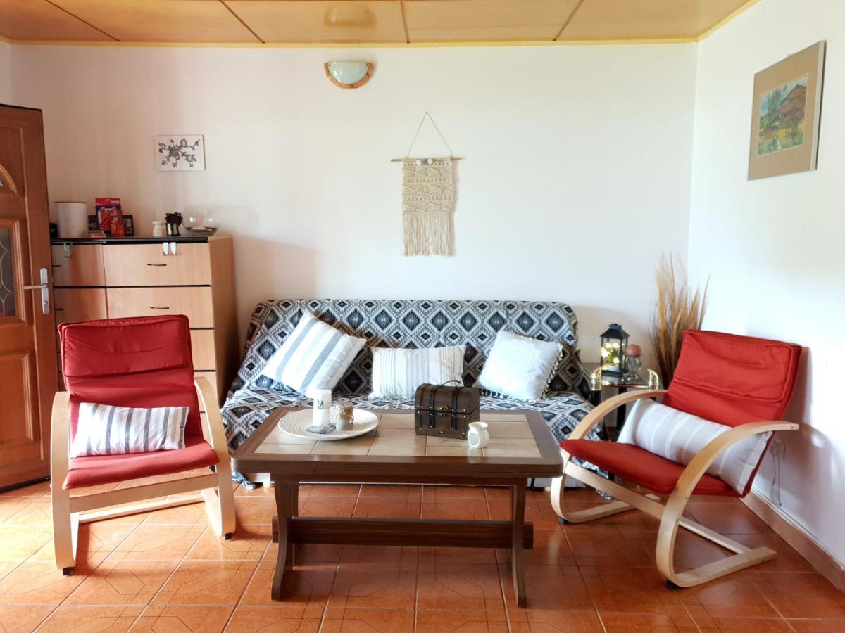 Casa Melania Villa Eselnita Exterior photo